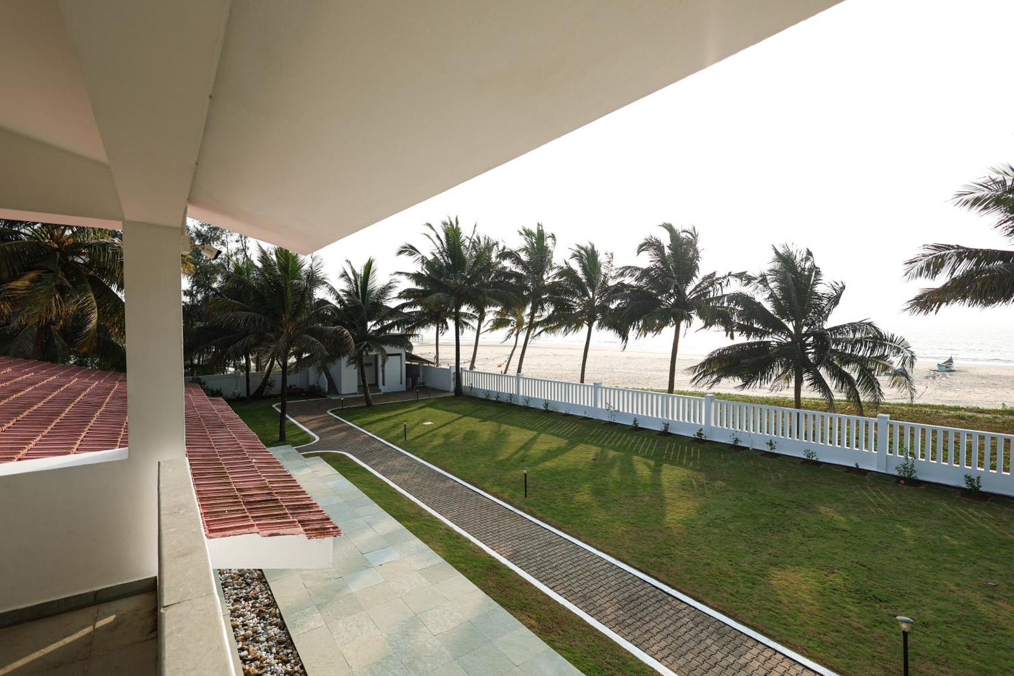 Seascape By Ewa Properties Malpe Esterno foto
