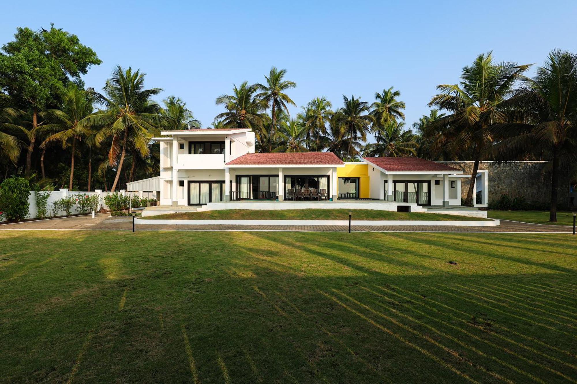 Seascape By Ewa Properties Malpe Esterno foto